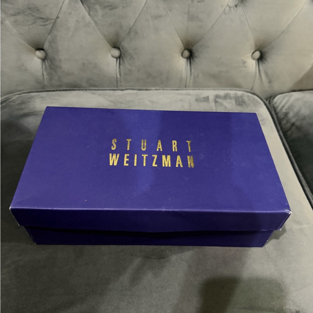 Stuart Weitzman White Pump